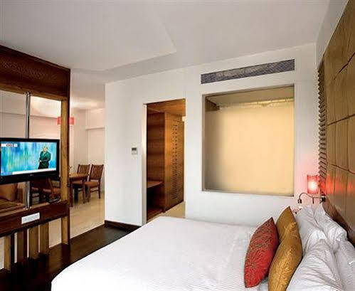 Hotel Jewel Of Chembur Bombaim Exterior foto