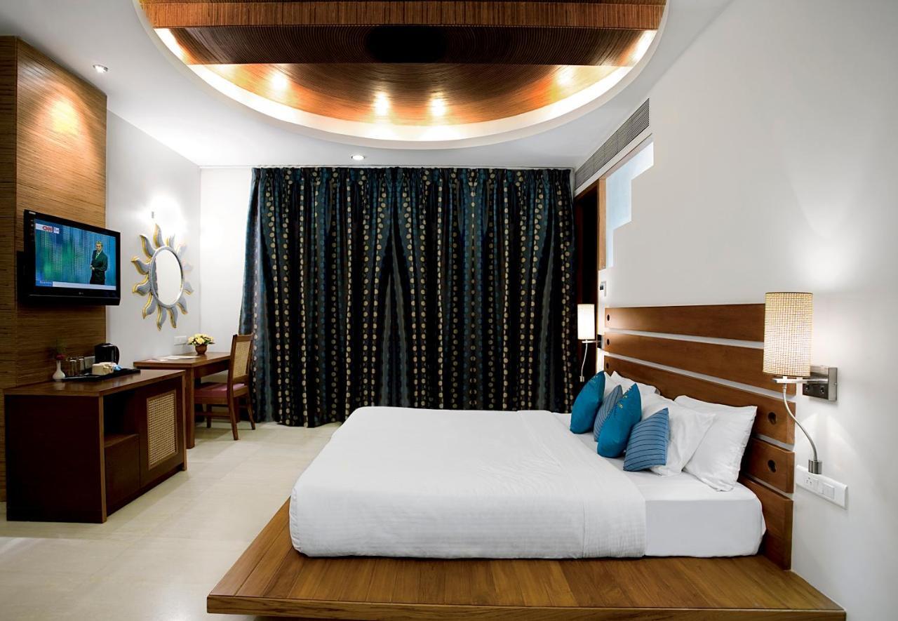 Hotel Jewel Of Chembur Bombaim Quarto foto
